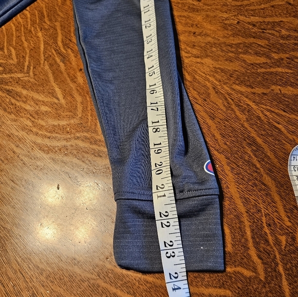 Champion Iowa Hawkeyes Long Sleeve Pullover Men's Size Small NWT - Picture 2 of 10